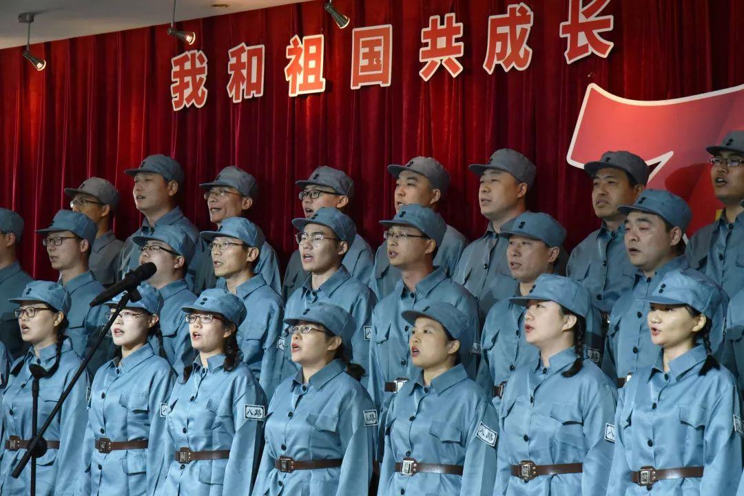 时尚发型女孩